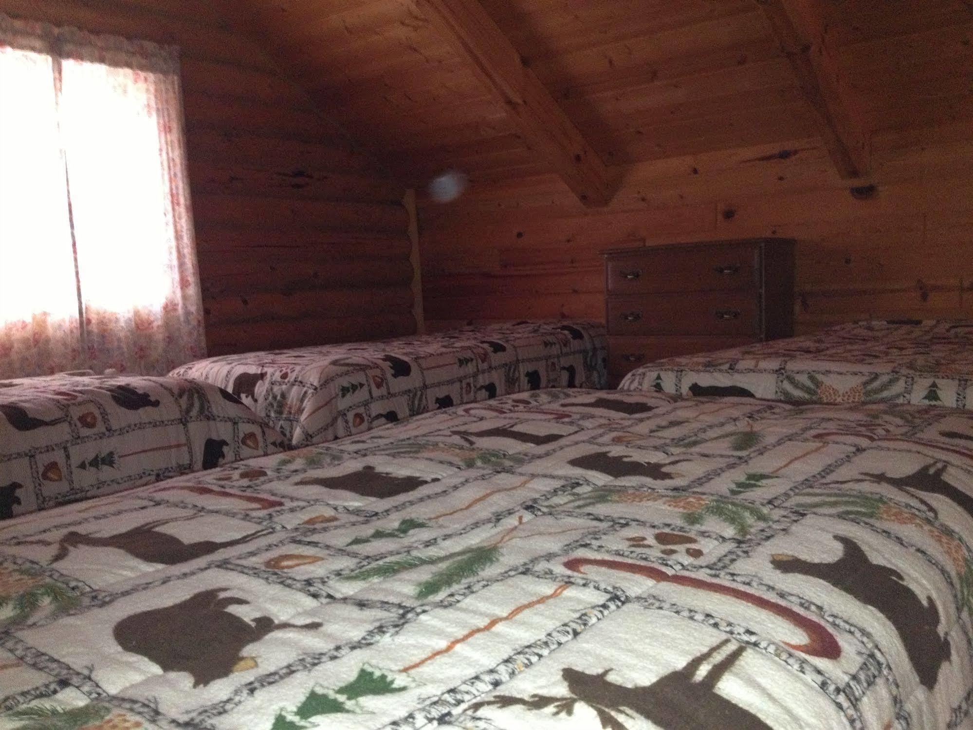 Drift Lodge Moose Bay Cabins Айленд-Парк Экстерьер фото